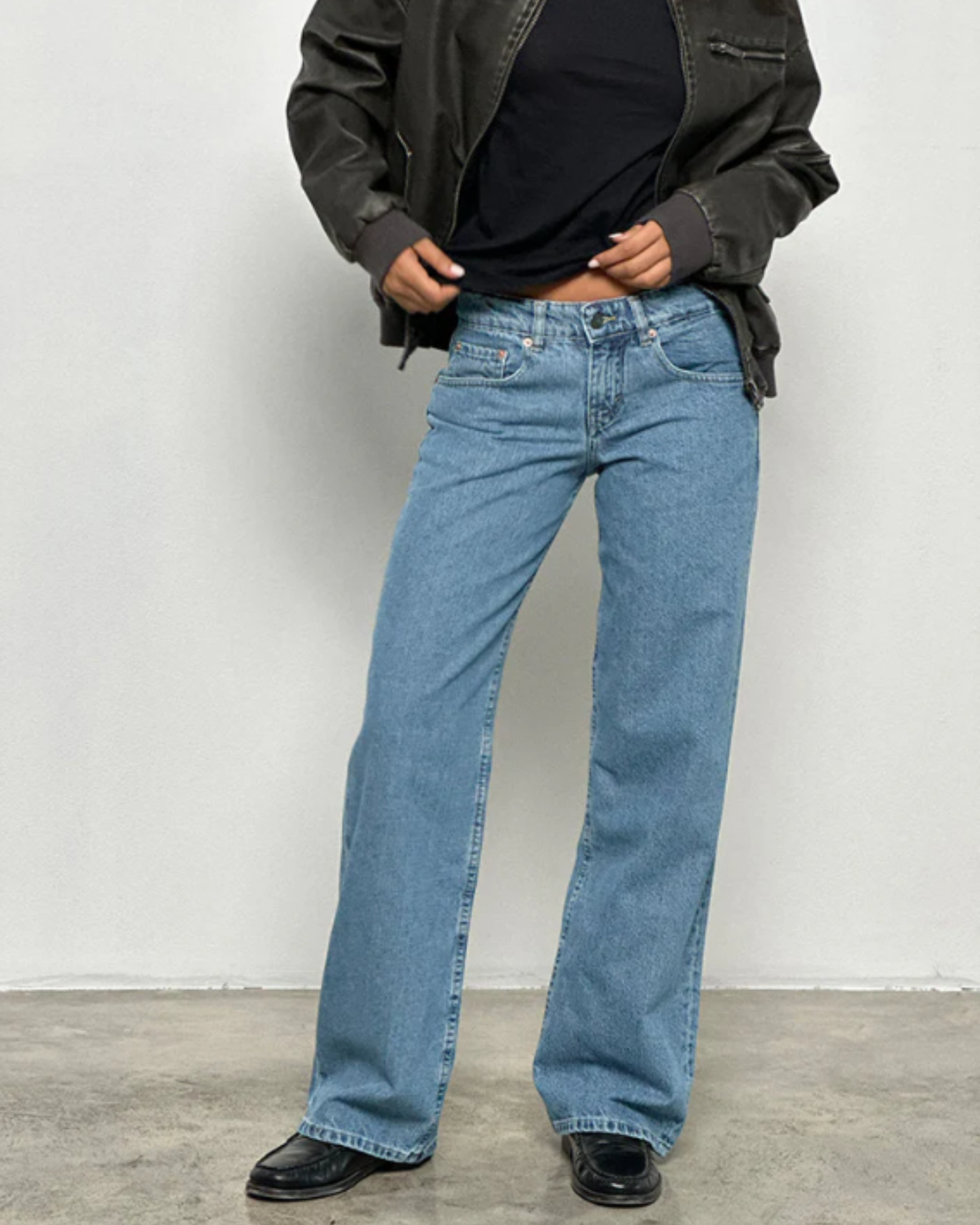 ARIA | LOW-RISE JEANS