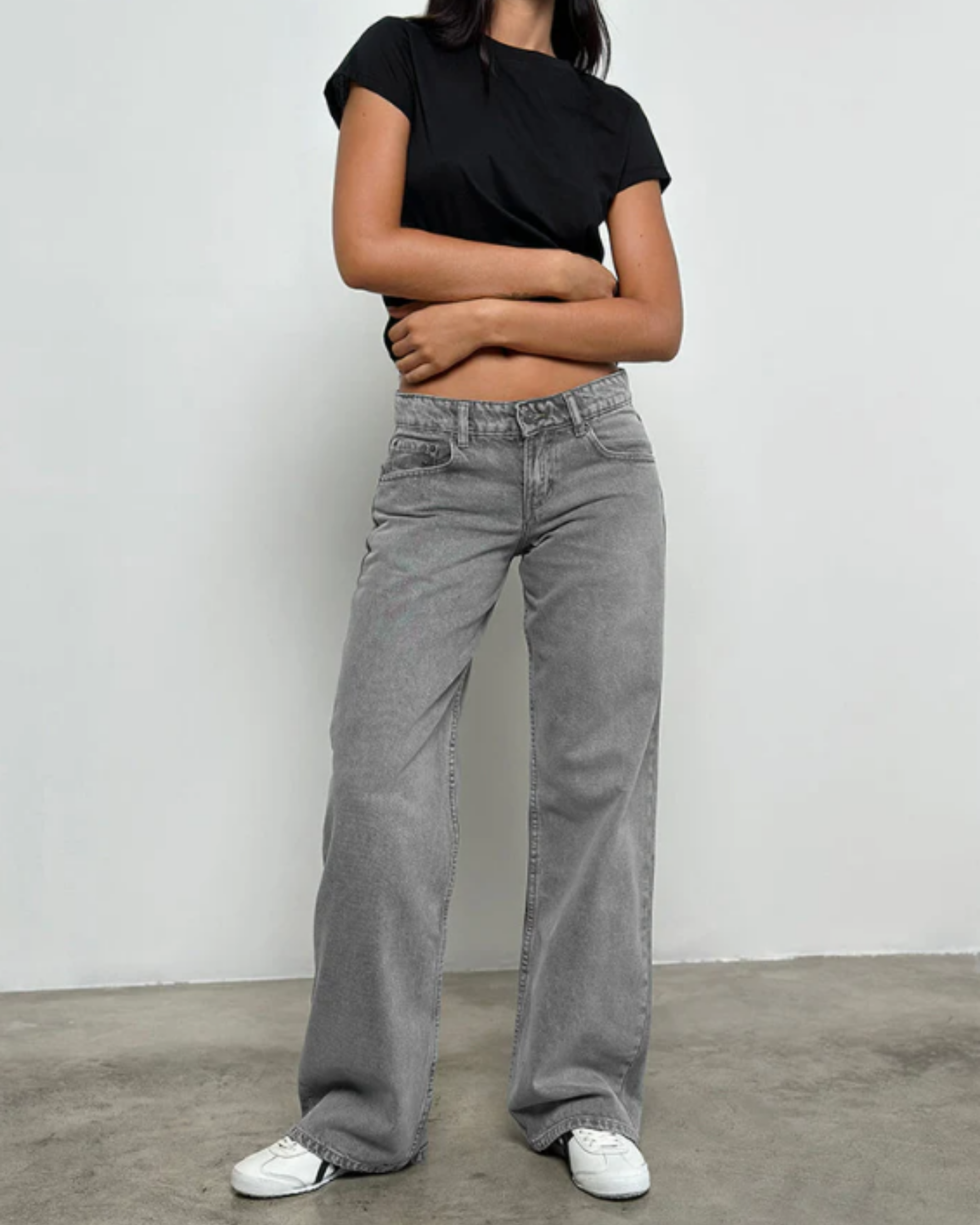 ARIA | LOW-RISE JEANS